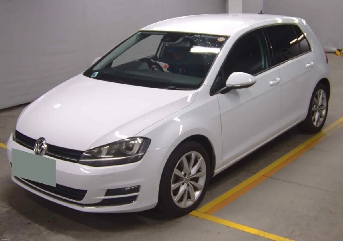 2016 Volkswagen Golf Highline - Image 2