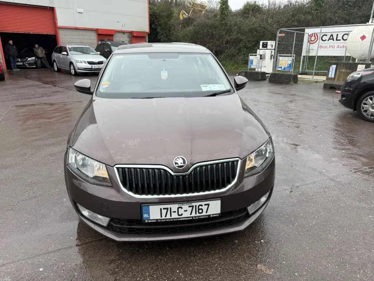 2017 Skoda Octavia Ambition - Image 2