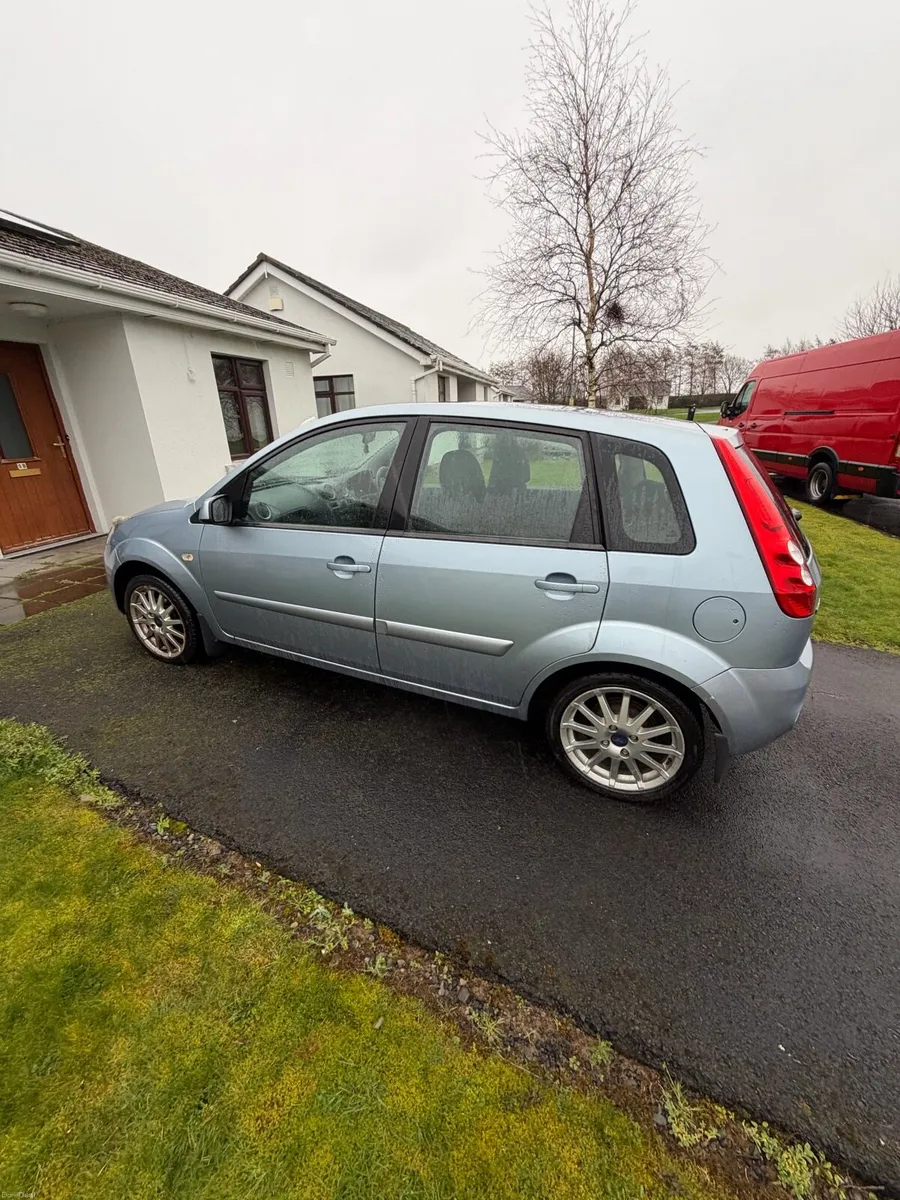 Ford Fiesta - Image 3
