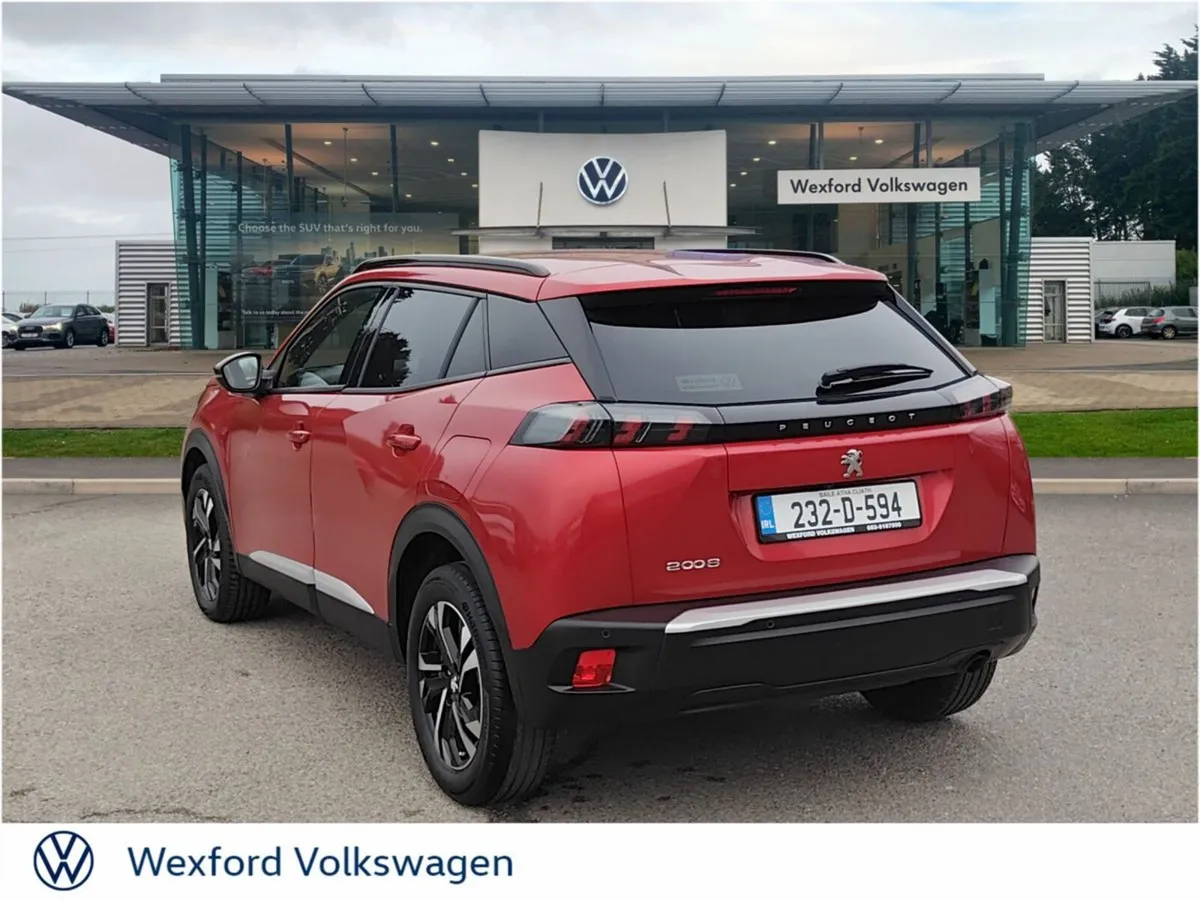 Peugeot 2008 ALLURE 1.2 PURETECH 100HP MANUAL - Image 4