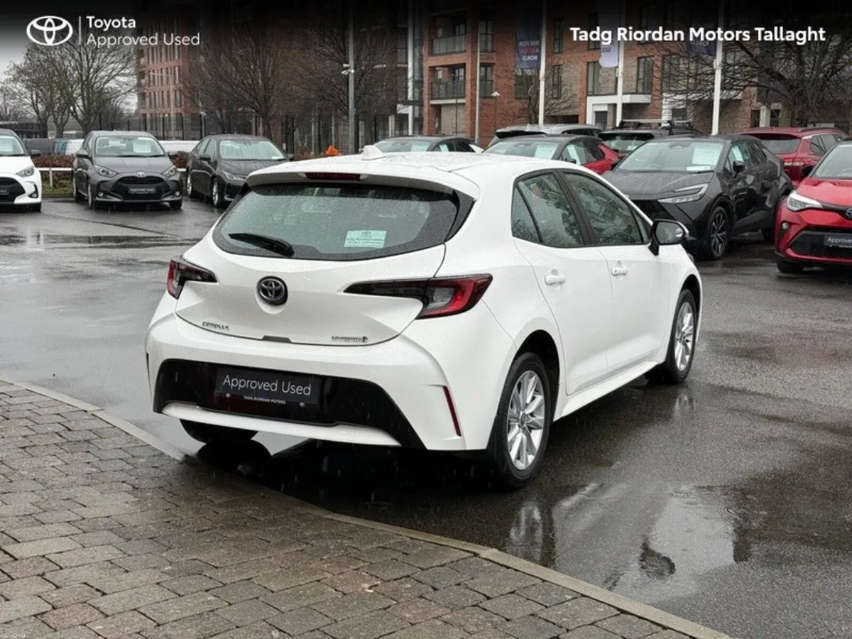 Toyota Corolla HYBRID LUNA 4DR AUTO - Image 2