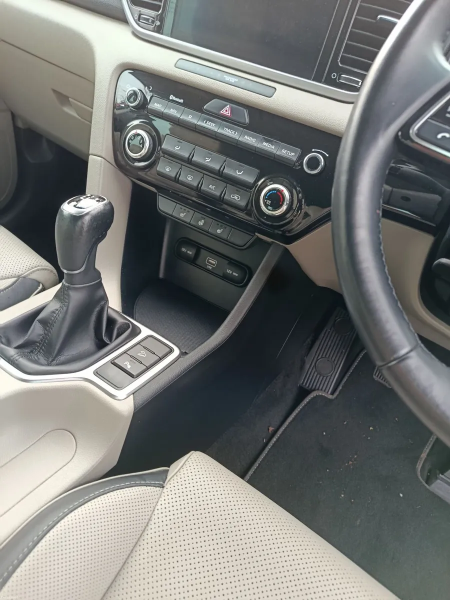 Kia Sportage K3 MHEV Special Edition - Image 3