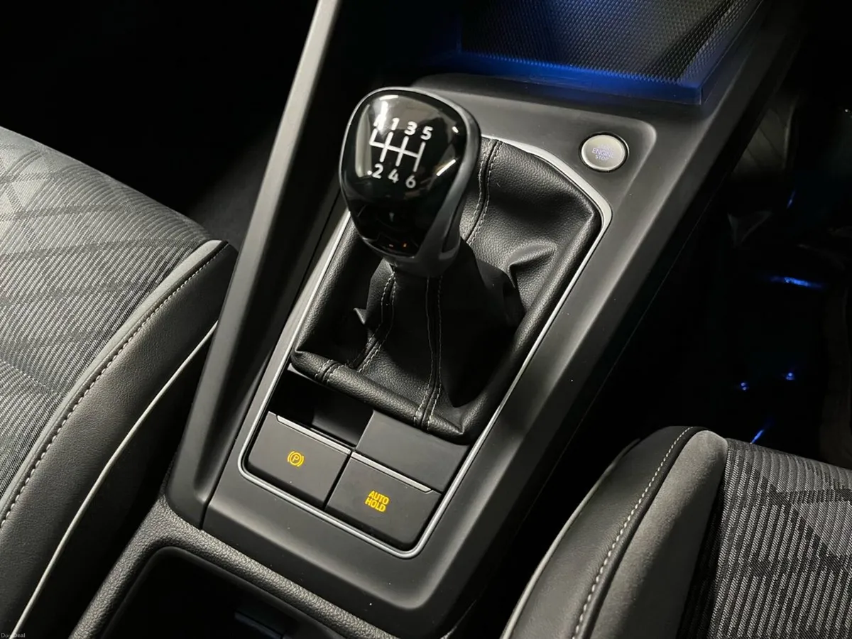 Volkswagen Golf R-Line 1.5TSI 130BHP - Reversing C - Image 4