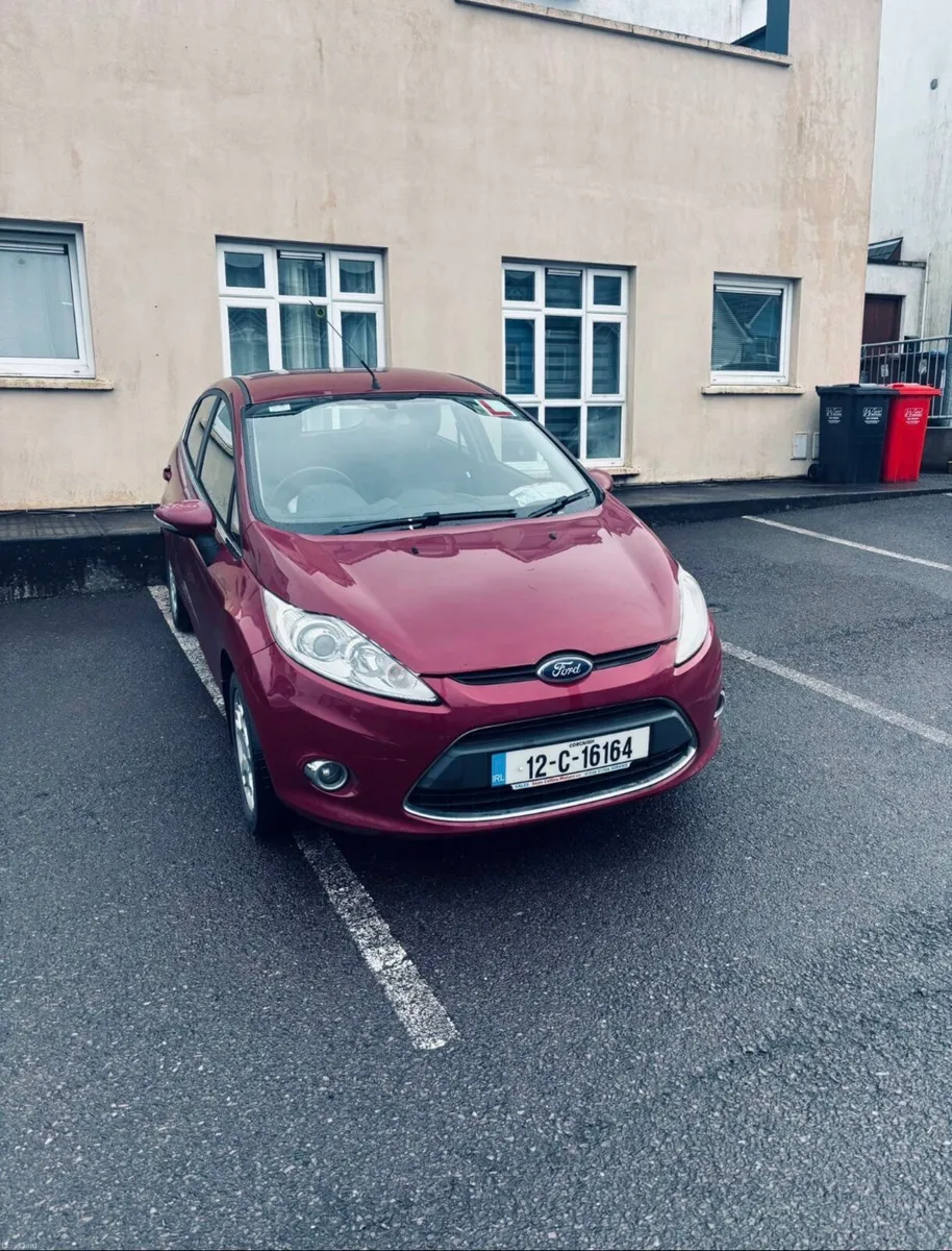 Ford Fiesta 2012 - Image 2
