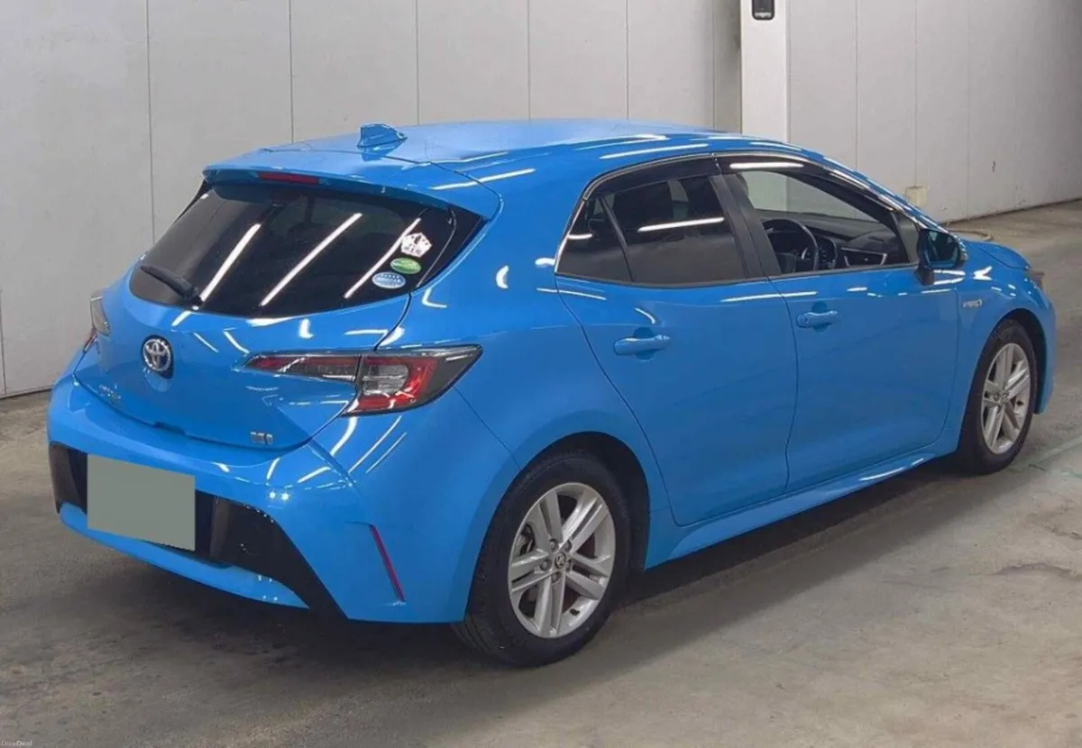 2019 Toyota Corolla Sport Hybrid - Image 3