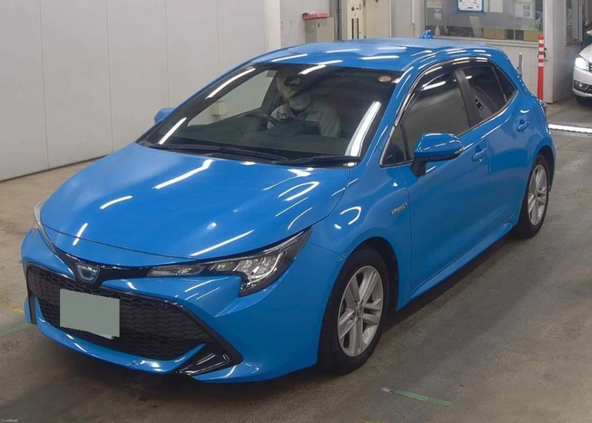 2019 Toyota Corolla Sport Hybrid - Image 2