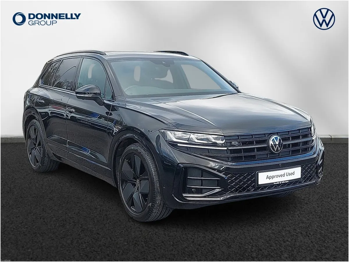 Volkswagen Touareg Diesel Estate Black Edition - Image 1