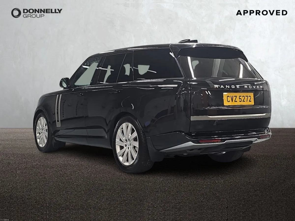 Land Rover Range Rover Diesel Estate SE - Image 2