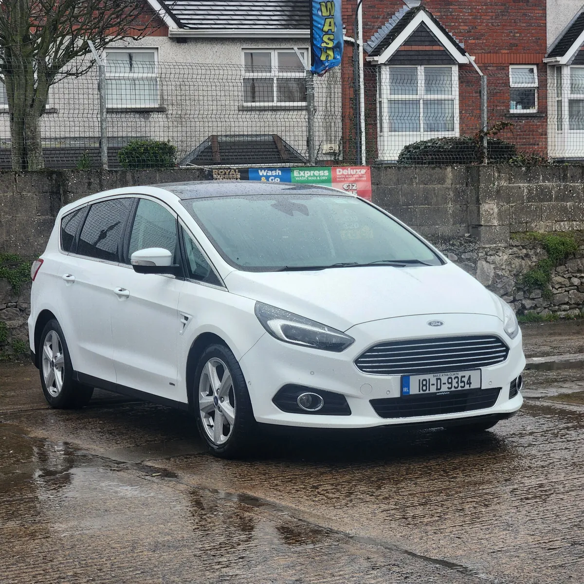 2018 Ford S-Max  Automatic 7seats - Image 2