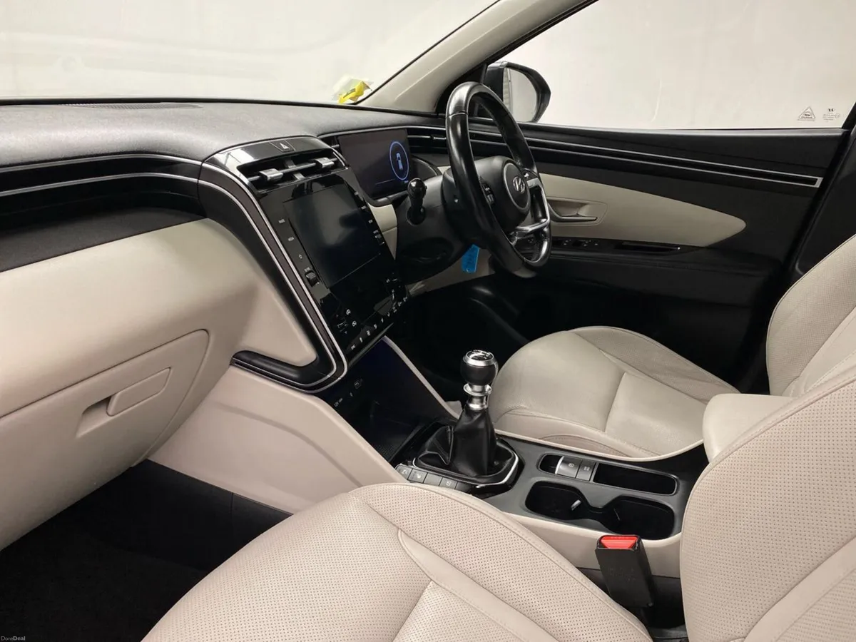Hyundai Tucson 2WD Executive - Image 2