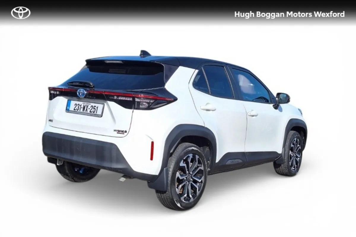 Toyota Yaris Cross CR CROSS LUNA SPORT 4DR AUTO - Image 2