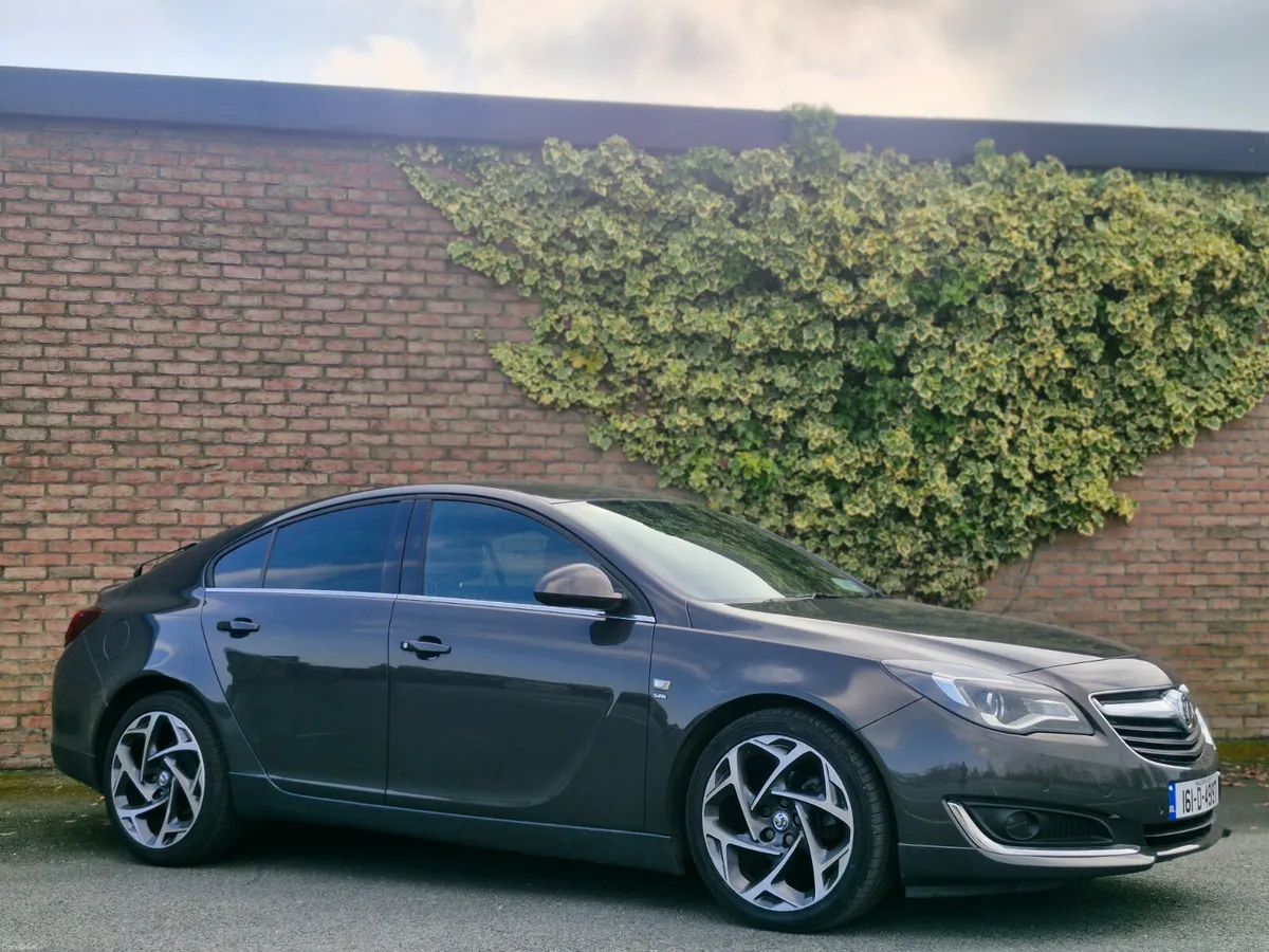 Vauxhall Insignia SRI VX-LINE CDTI LOW KMS - Image 1