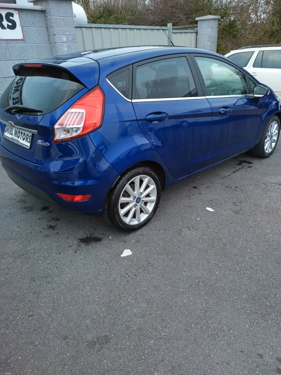 FIESTA DIESEL H BACK 2016 - Image 3