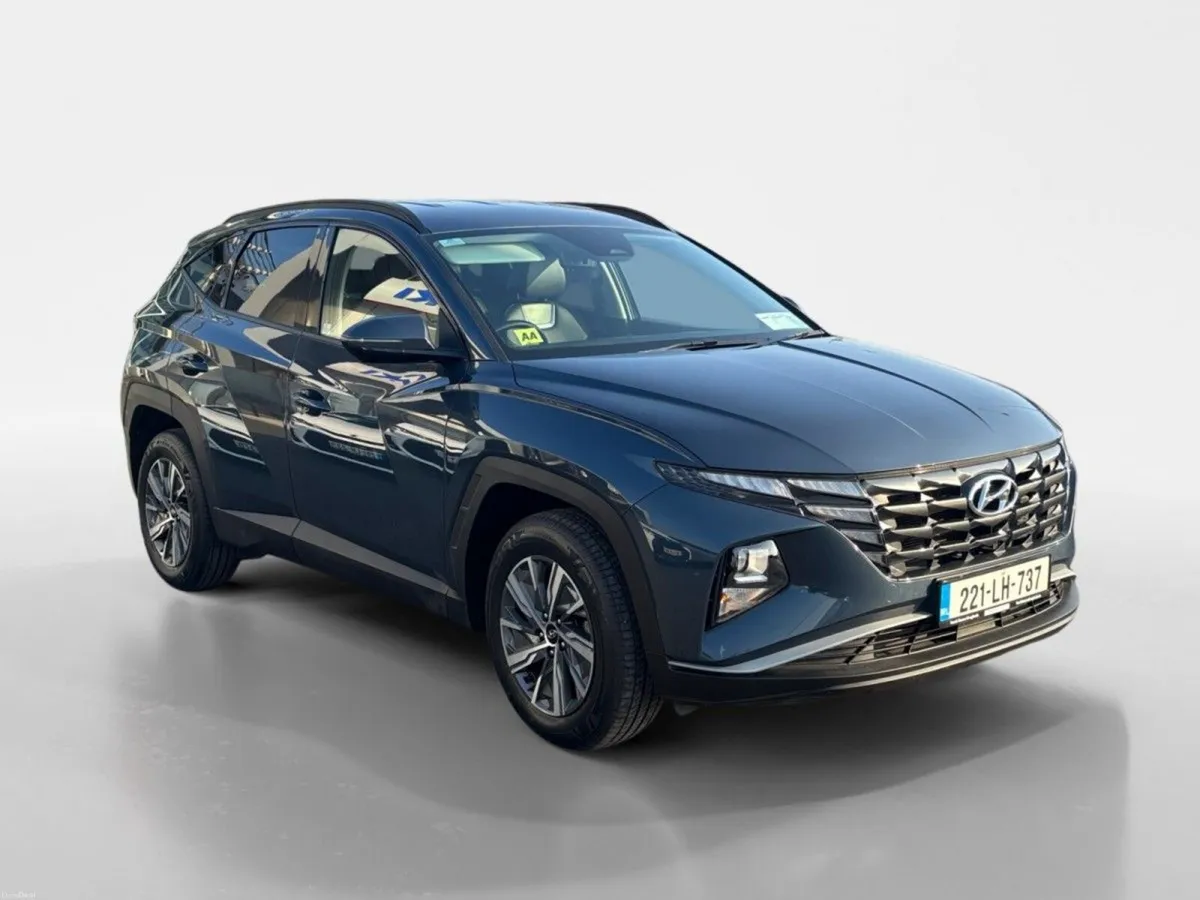 Hyundai Tucson 2WD Executive HEV Auto - Image 2