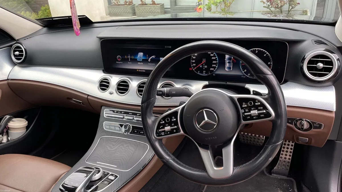 Mercedes-Benz E-Class Avangard Plus - Image 3