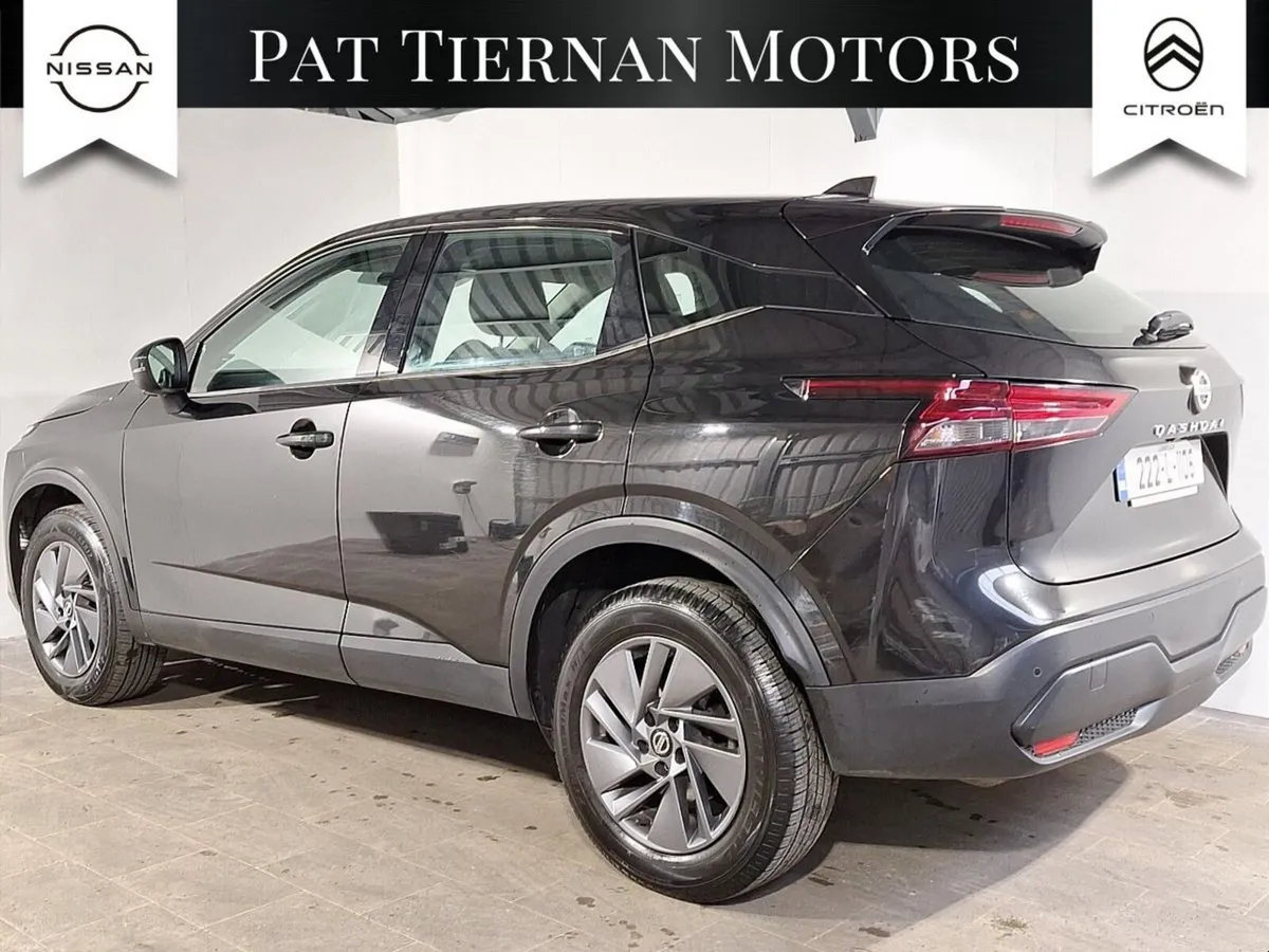 Nissan Qashqai 1.3 PET MILD HYBRID SV - Image 2