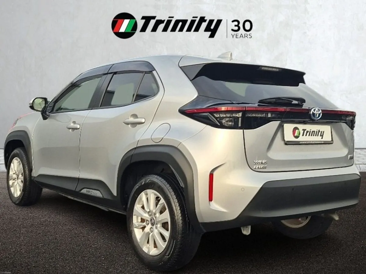 Toyota Yaris Cross ** 1.5 HYBRID ** AUTO ** HUGE S - Image 3