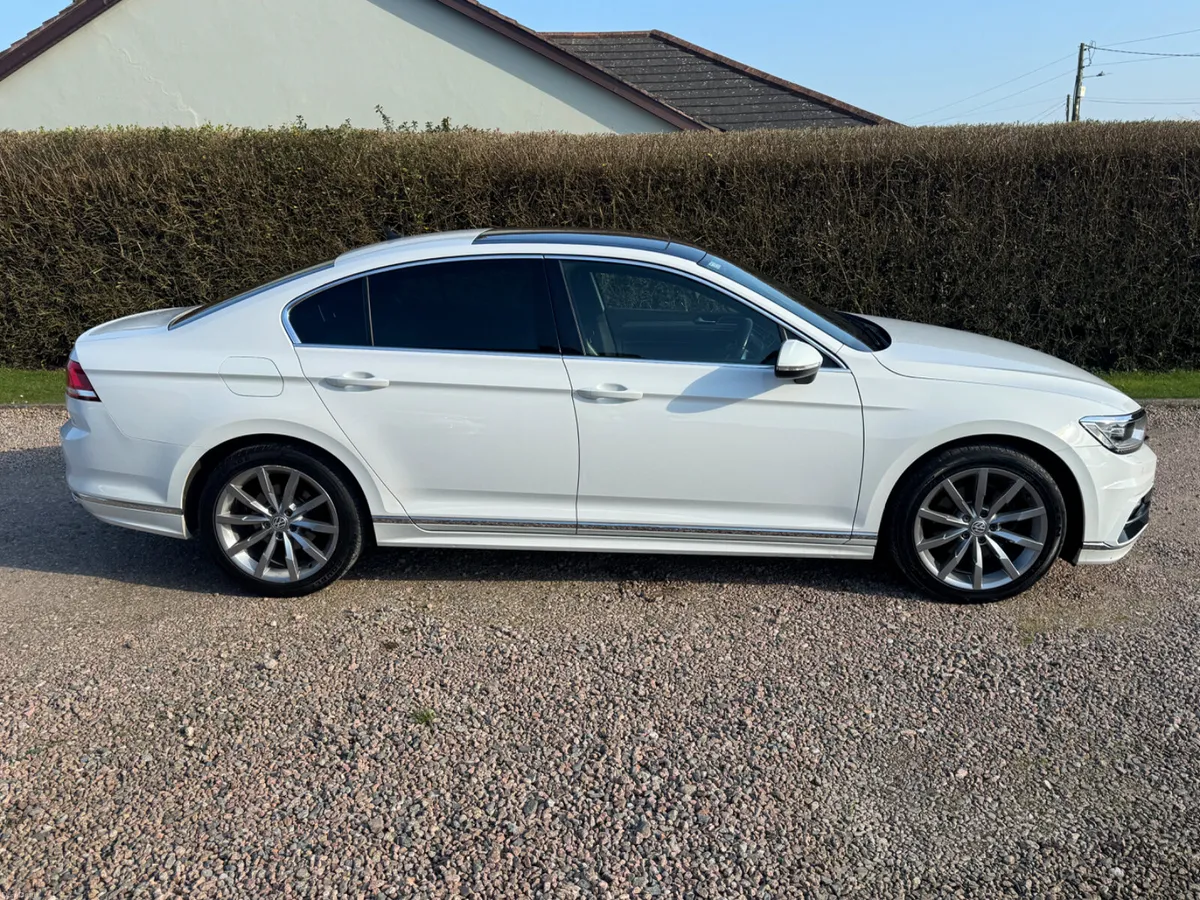 2018 Volkswagen Passat R line DSG - Image 3