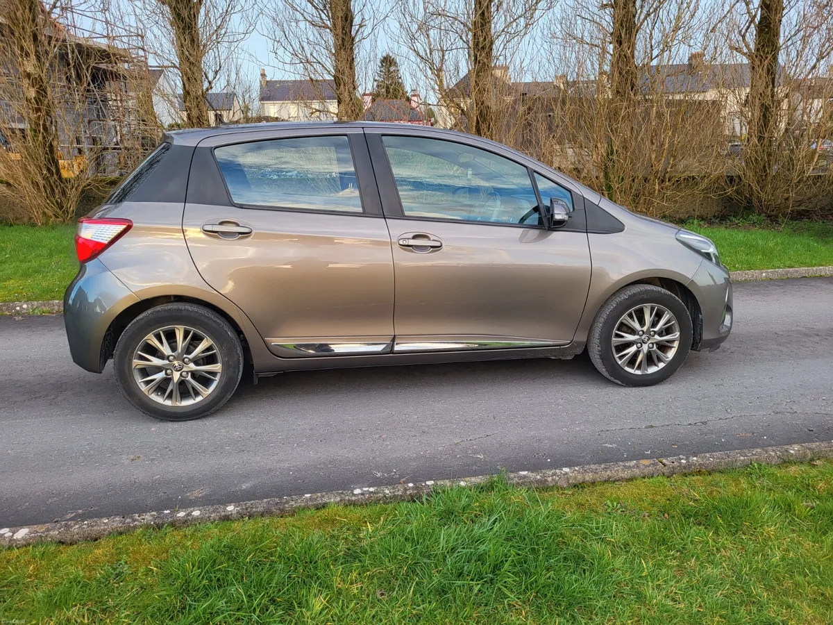 Toyota Yaris 1L  PETROL   LOW KMS. - Image 2