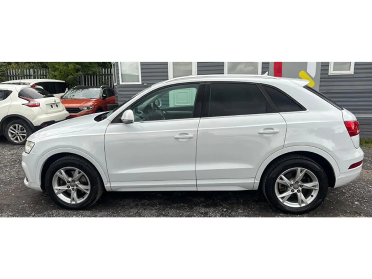 Audi Q3 1.4L Petrol Tfsi Automatic low Mileage - Image 4