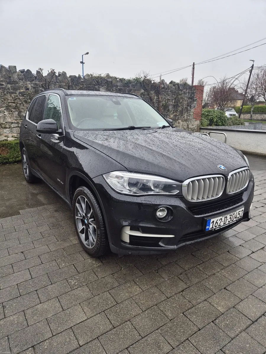 BMW X5 - Image 1