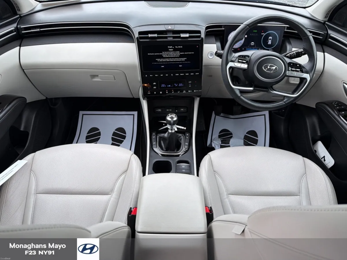 Hyundai Tucson EXECUTIVE PLUS 1.6 DIESEL 5DR - Image 2