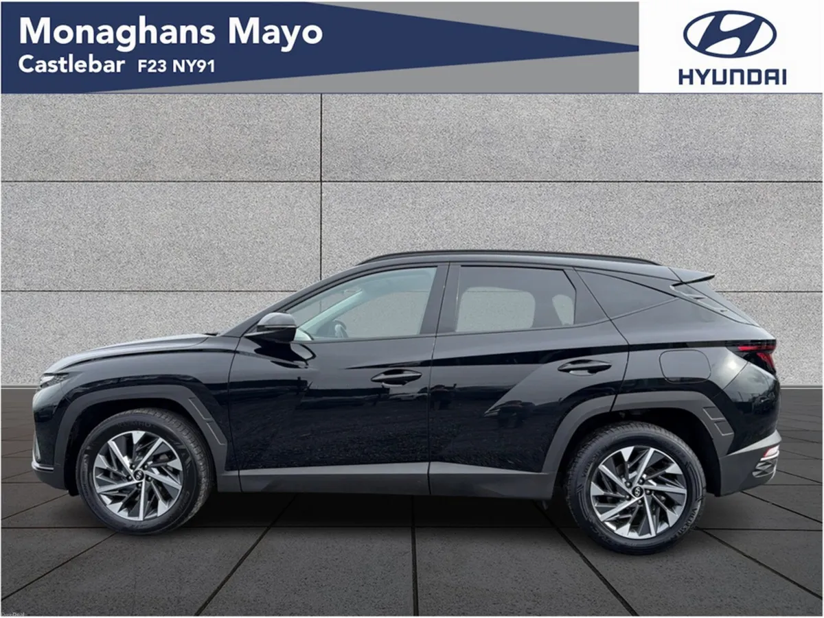 Hyundai Tucson EXECUTIVE 1.6 DIESEL 5DR - Image 6