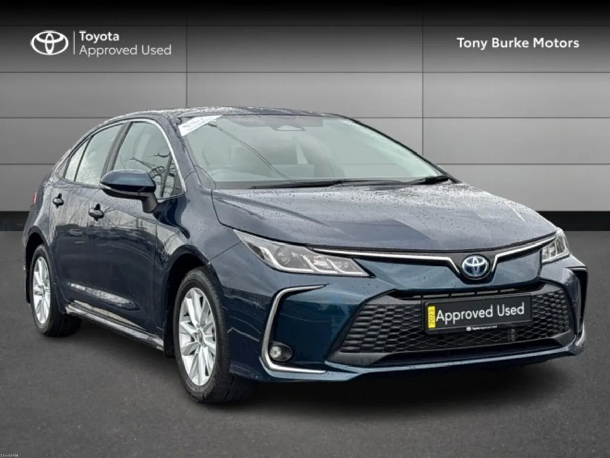 Toyota Corolla Saloon - Luna Edition - 1.8 Hybrid - Image 1