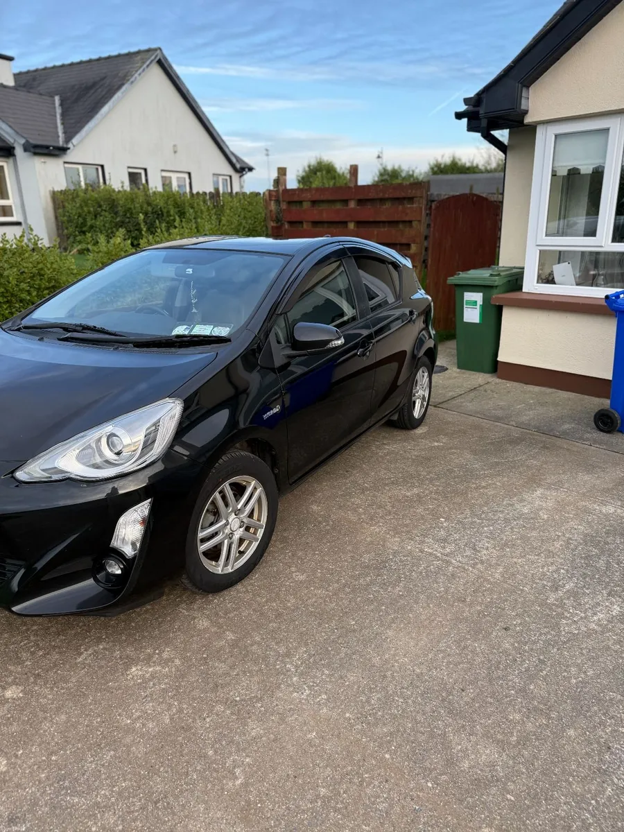 Toyota Aqua 2015 - Image 3