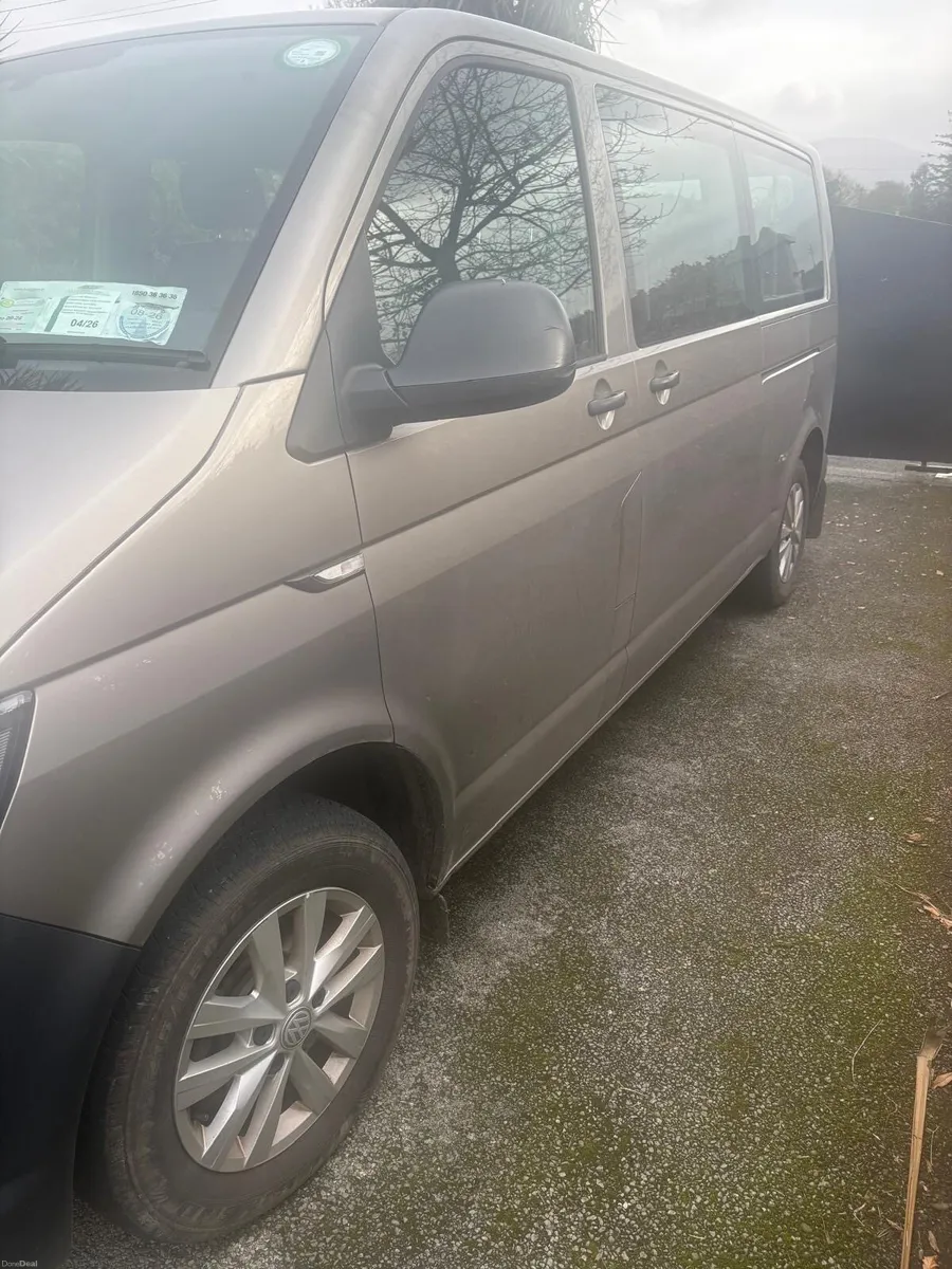 Volkswagen Caravelle 9 seater - Image 3