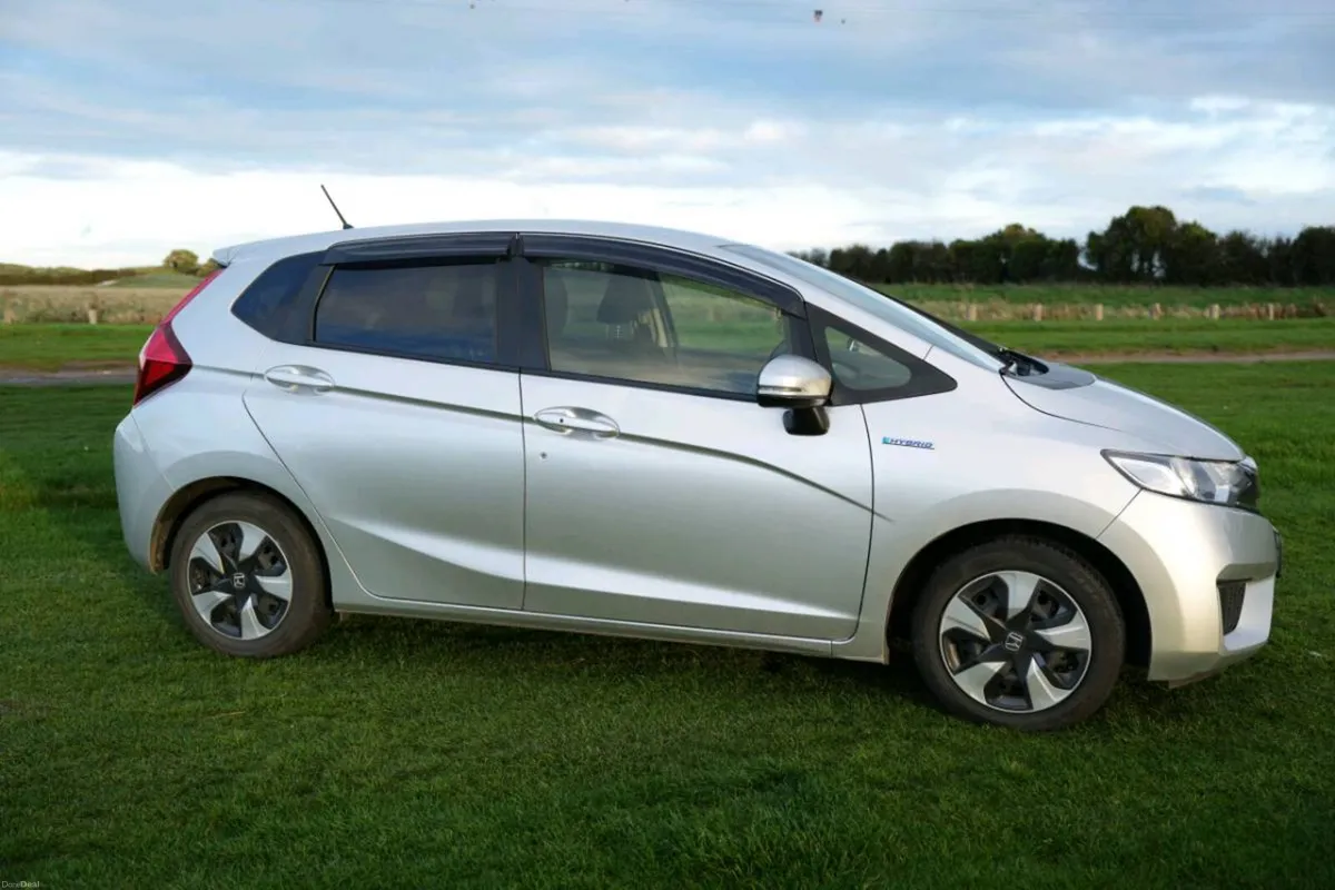 Honda Fit - 2017 Silver - Image 1