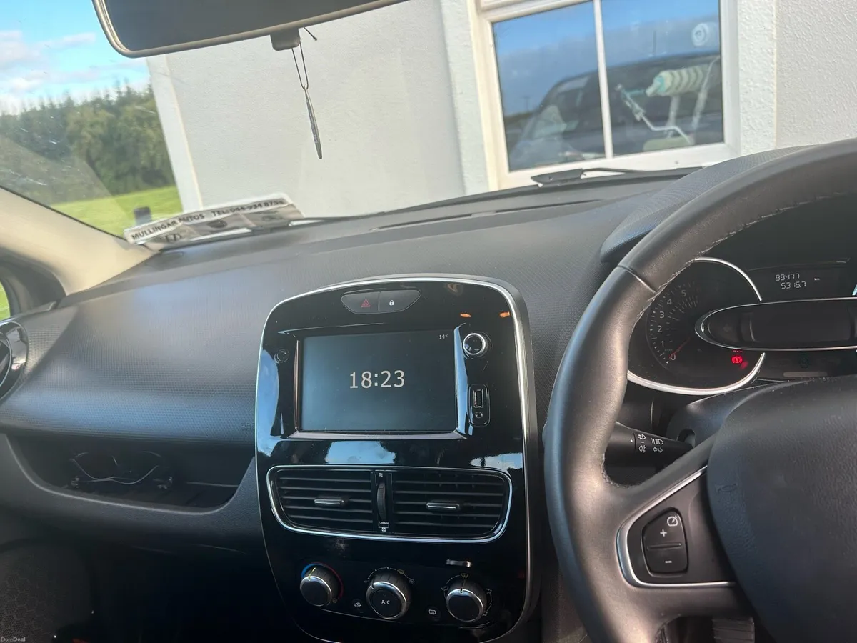 Renault Clio - Image 3