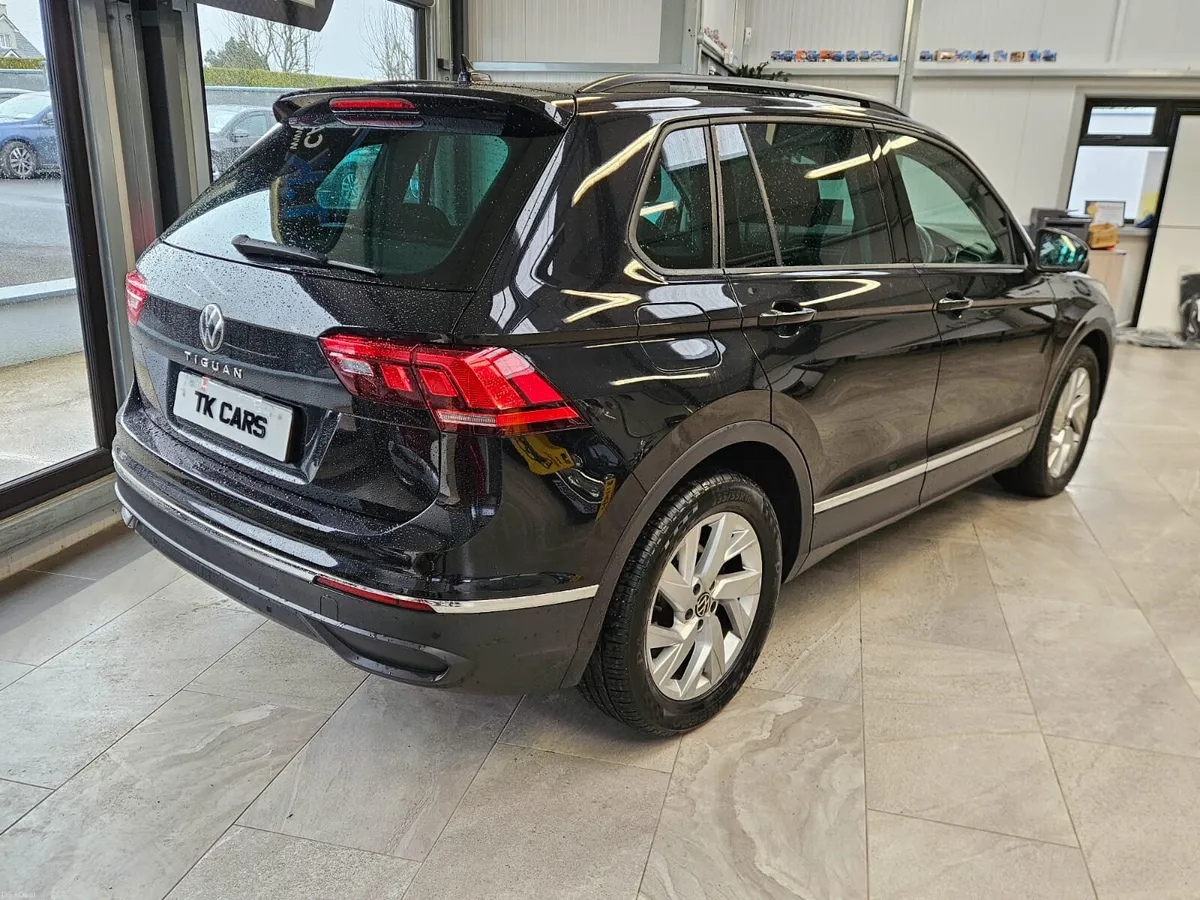21 VOLKSWAGEN TIGIAN COMFORTLINE - Image 2