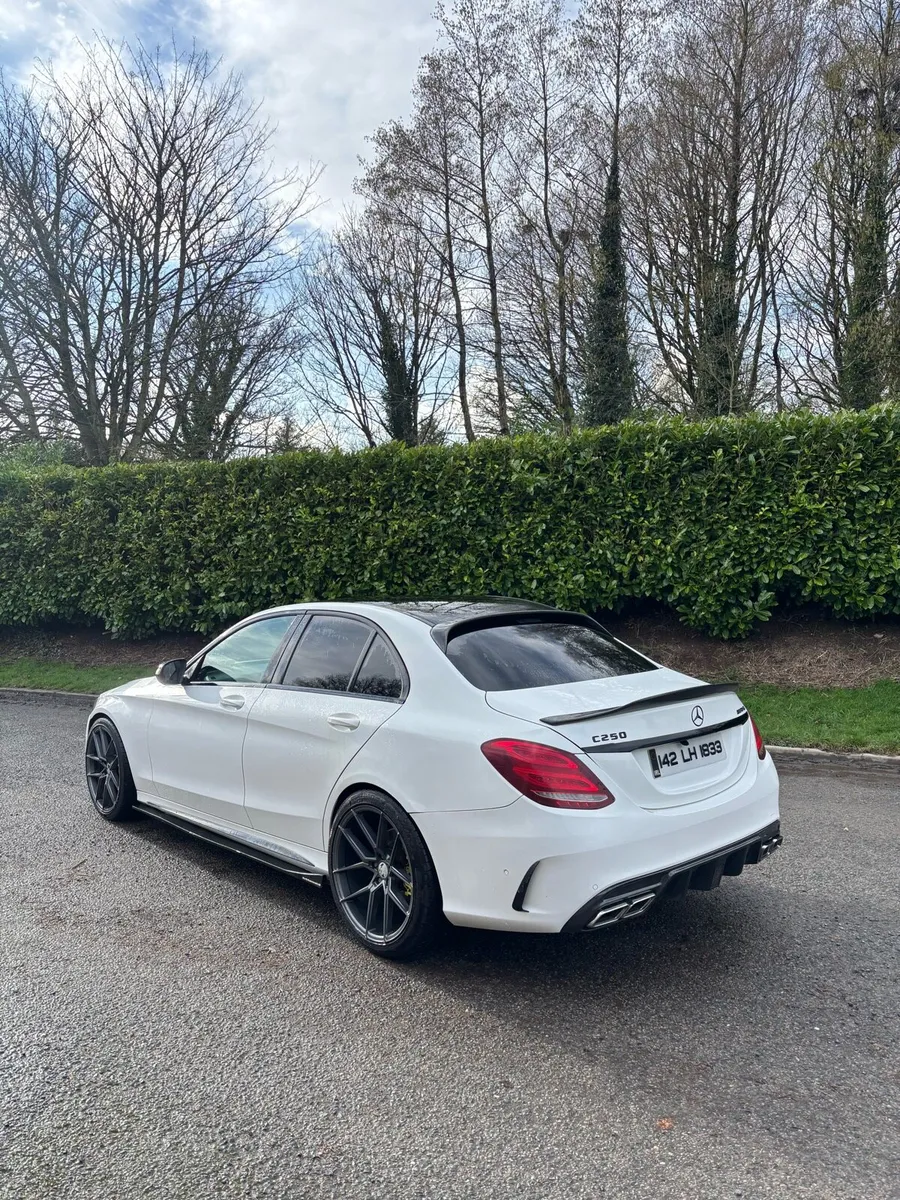 Mercedes c220 Amg - Image 3