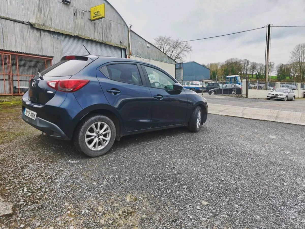 Mazda Demio - Image 2