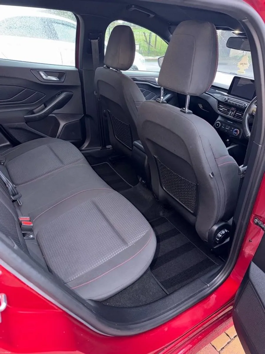 Ford Focus St Line 2.0 Diesel - Image 4