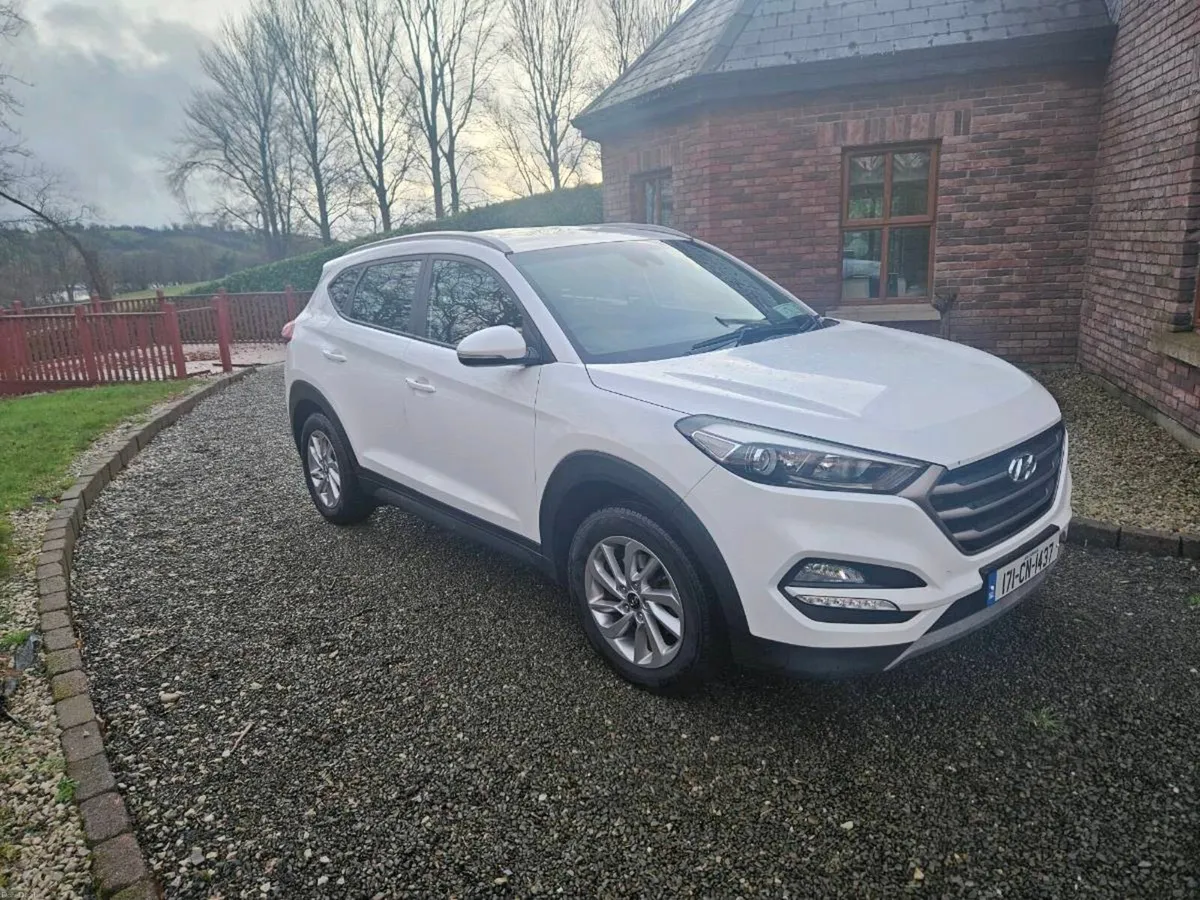 2017 Hyundai Tucson - Image 3
