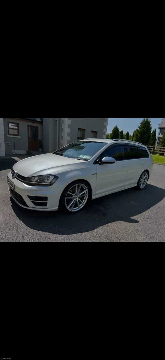 VW Golf R estate variant 2.0 tsi DSG - Image 2