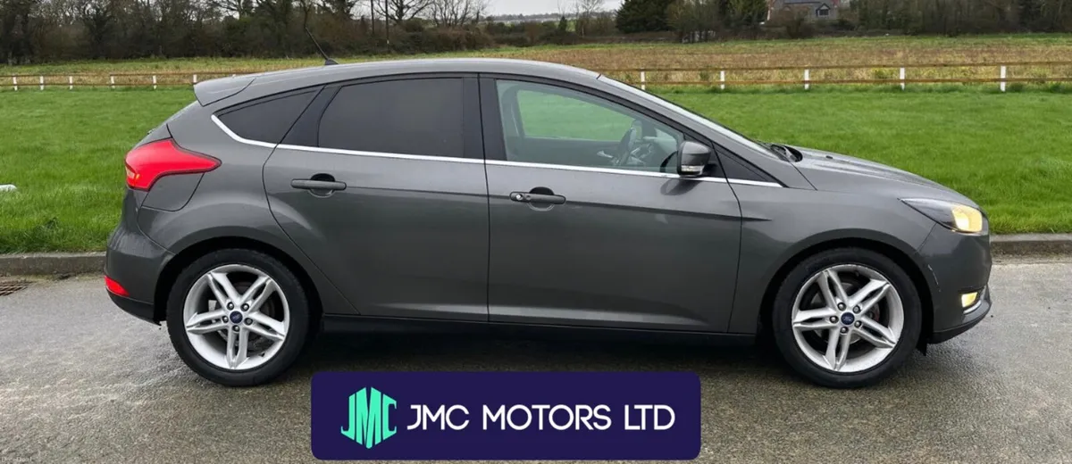 Ford Focus 2017 Titanium Low Mileage - Image 2