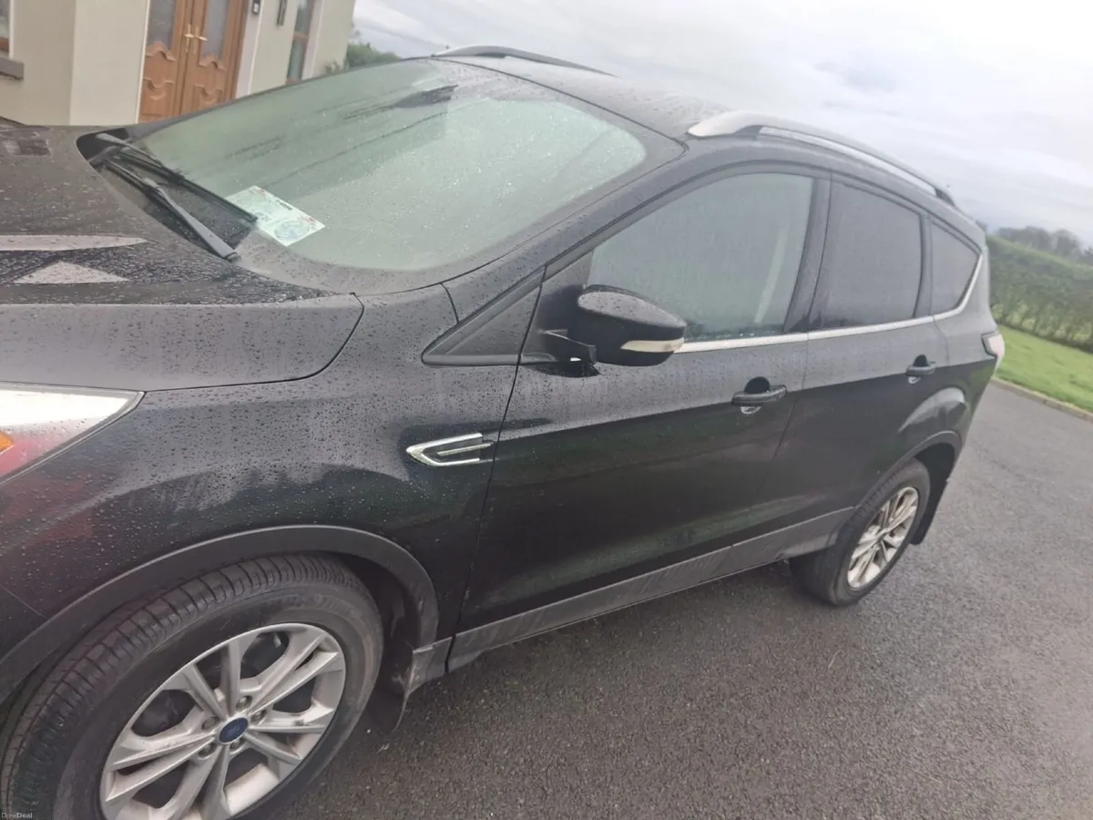 Ford Kuga 2017 - Image 2