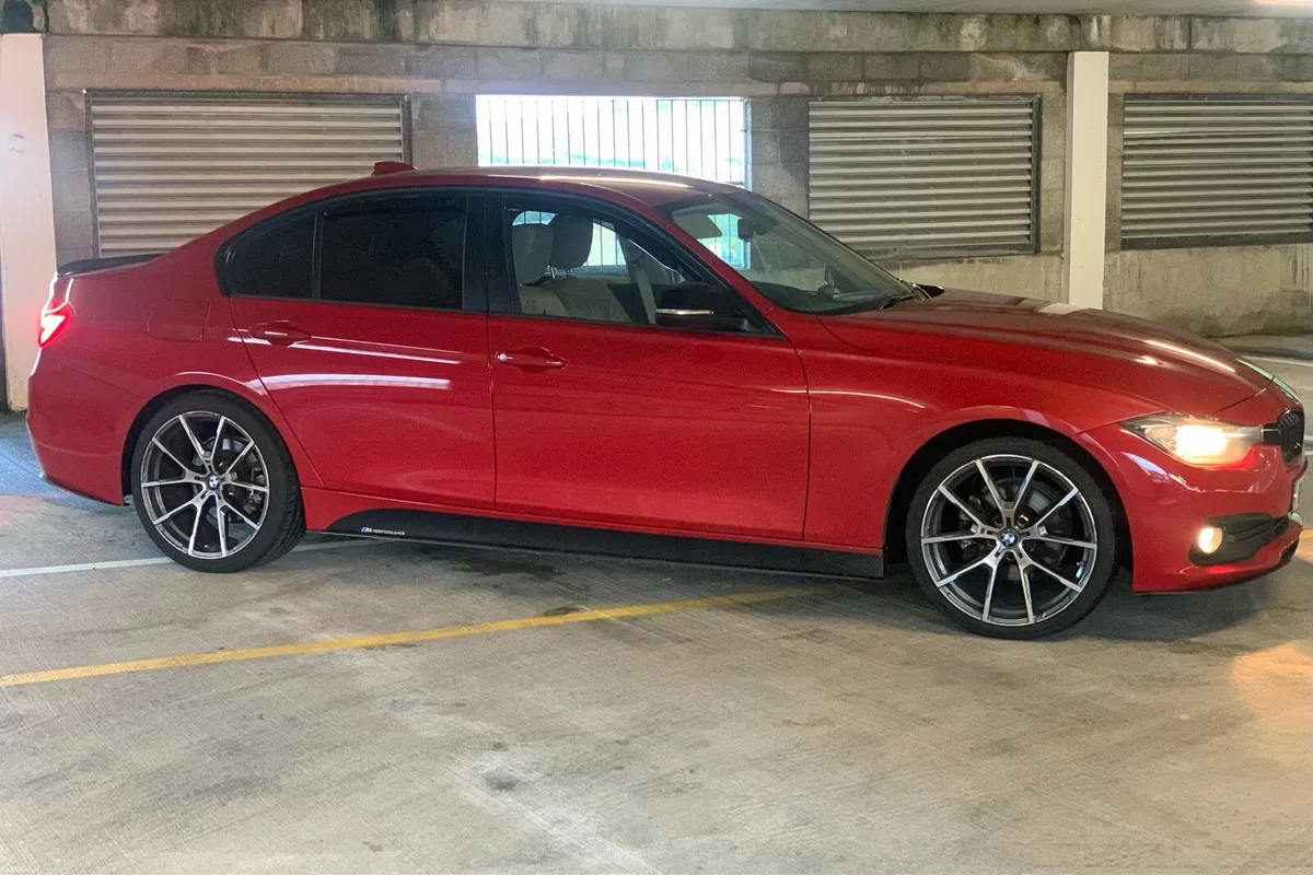 2016 BMW 320D  M-PERFORMANCE KIT - Image 4