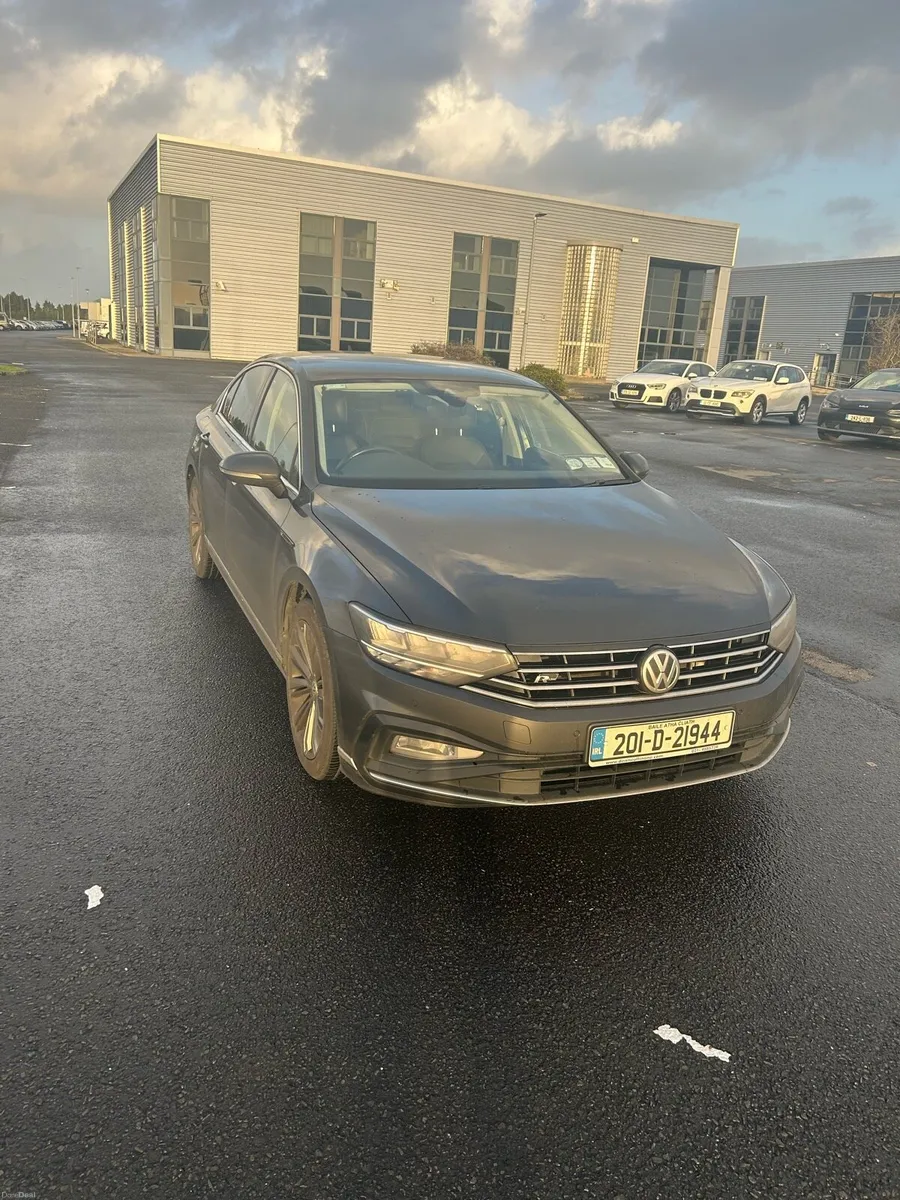 VW Passat R Line - Image 1