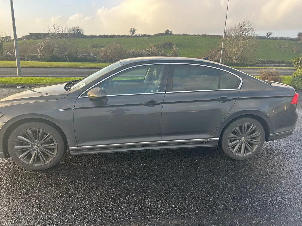 VW Passat R Line - Image 3
