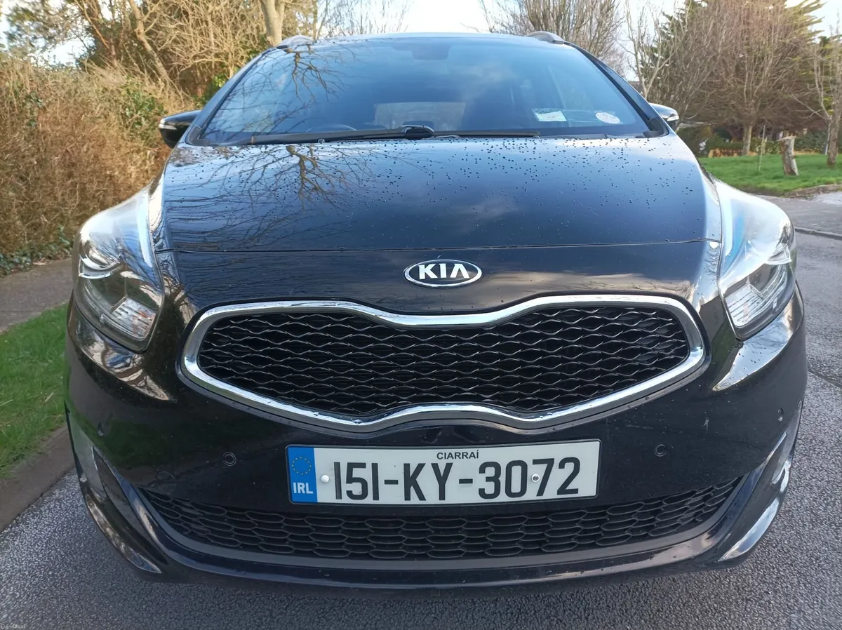 151 Kia Carens  Top Spec NCT 10/26 7 Seater - Image 2
