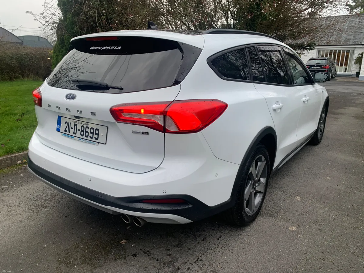 Ford Focus 2021 Hybrid Estate - Image 6