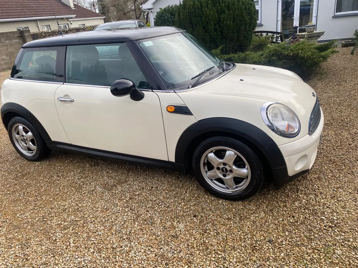Mini Cooper Diesel 2009 - Image 2