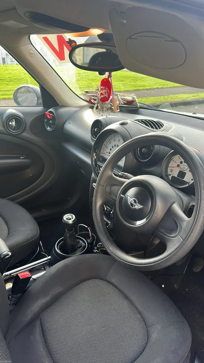 Mini Countryman - Image 4