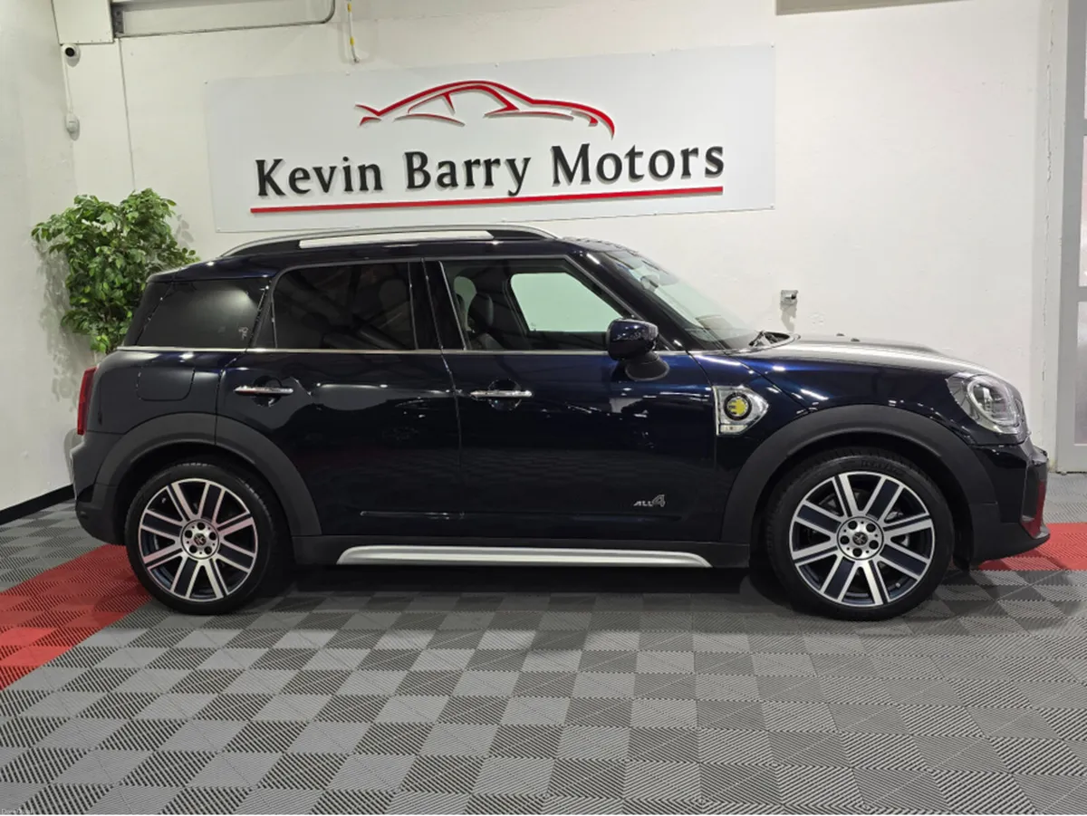 Mini Countryman S E ALL4 EXCLUSIVE (PLUG IN HYBRID - Image 4