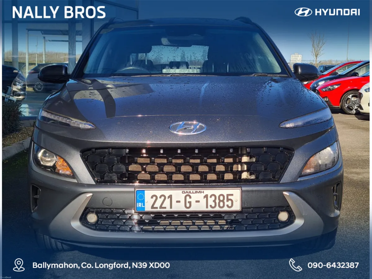 Hyundai KONA KAUAI EXECUTIVE 5DR PETROL - Image 2