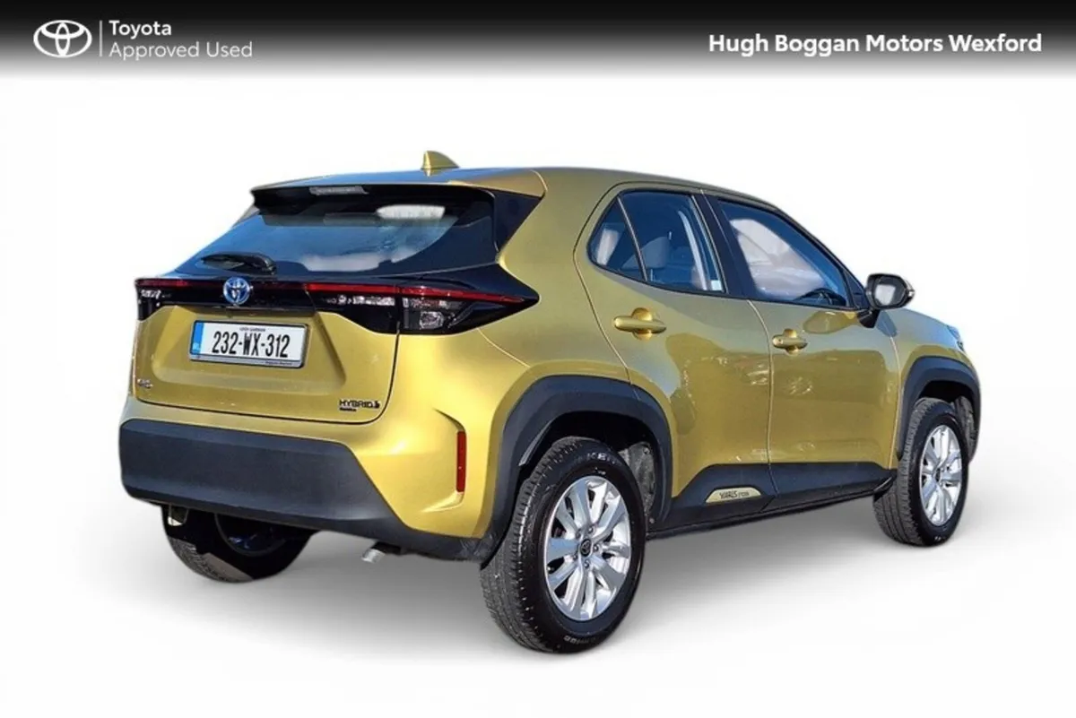 Toyota Yaris Cross 232 REG LUNA - Image 2